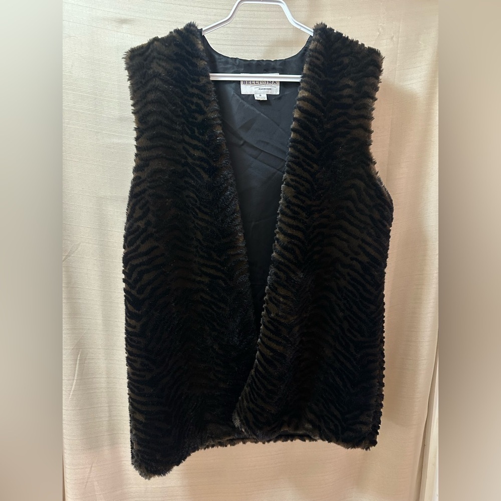 Bellissima Faux Fur Vest Women’s Size 8 Brown Black Animal Print Open Front Vest